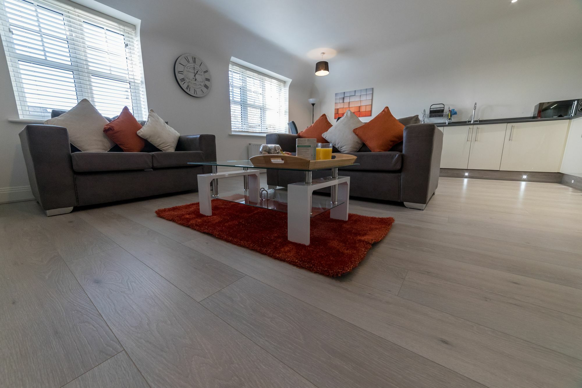 Helios Court Penthouse Serviced Apartment By Ferndale Maidenhead Exterior foto