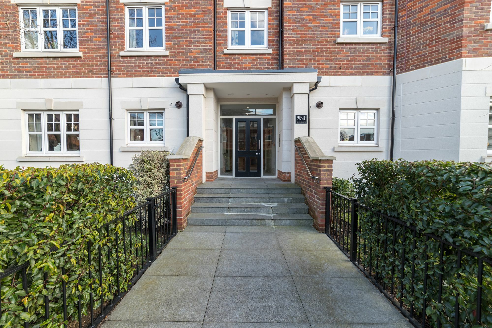 Helios Court Penthouse Serviced Apartment By Ferndale Maidenhead Exterior foto